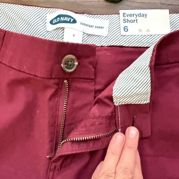 NWT Old Navy Maroon (or burgundy?) Everyday Shorts Sz 6 - Picture 3 of 7